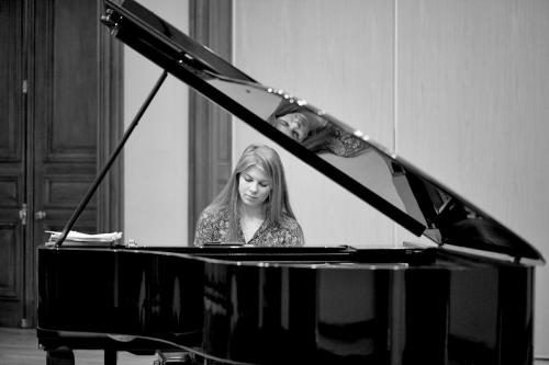 AJAM-Elizaveta-FROLOVA-piano-Saverne-2014-by-graigue.com-15