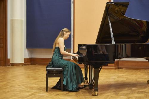 AJAM-Elizaveta-FROLOVA-piano-Saverne-2014-by-graigue.com-33