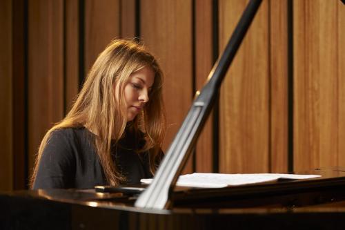 AJAM-Elizaveta-FROLOVA-piano-Strasbourg-2014-by-graigue.com-02