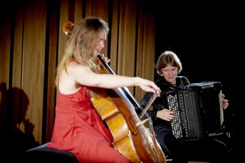 AJAM-Olivia-GAY-violoncelle-Elodie-SOULARD-accordéon-Strasbourg-2014-by-graigue.com-13